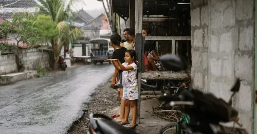SSS rolls out PHP 60-billion relief package and eases burden of Filipino families