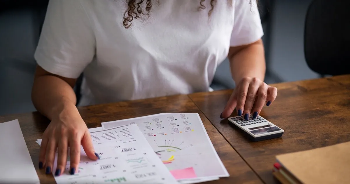 The Envelope Savings Method: A Cash-Based Budgeting Guide for Filipinos